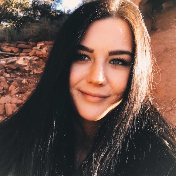 Meet your posher! - Picture 1 of 1